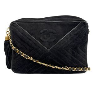 CHANEL Black Shoulder Bag